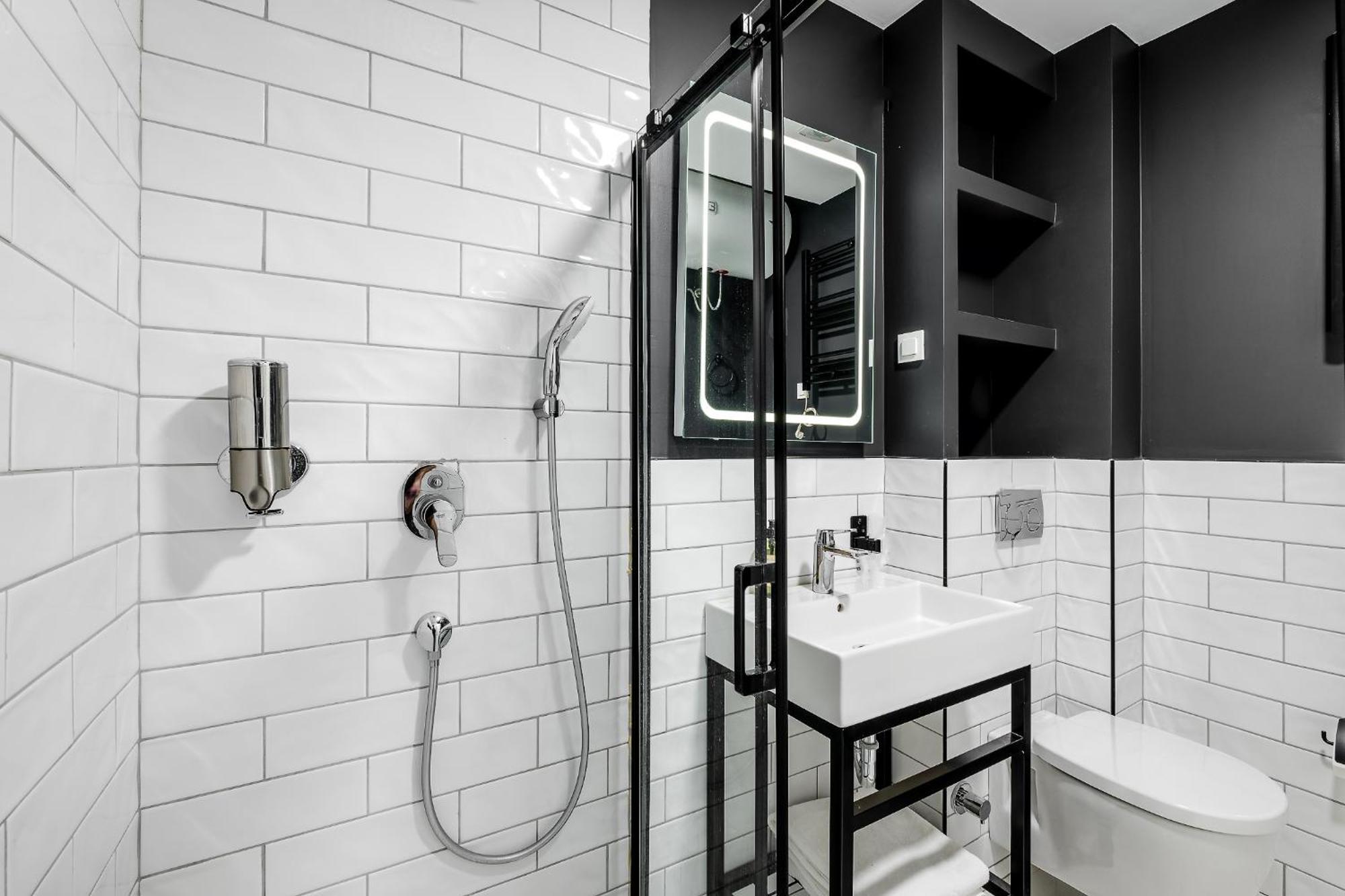 Montenegro Lodge Kavac Bilik gambar Bathroom