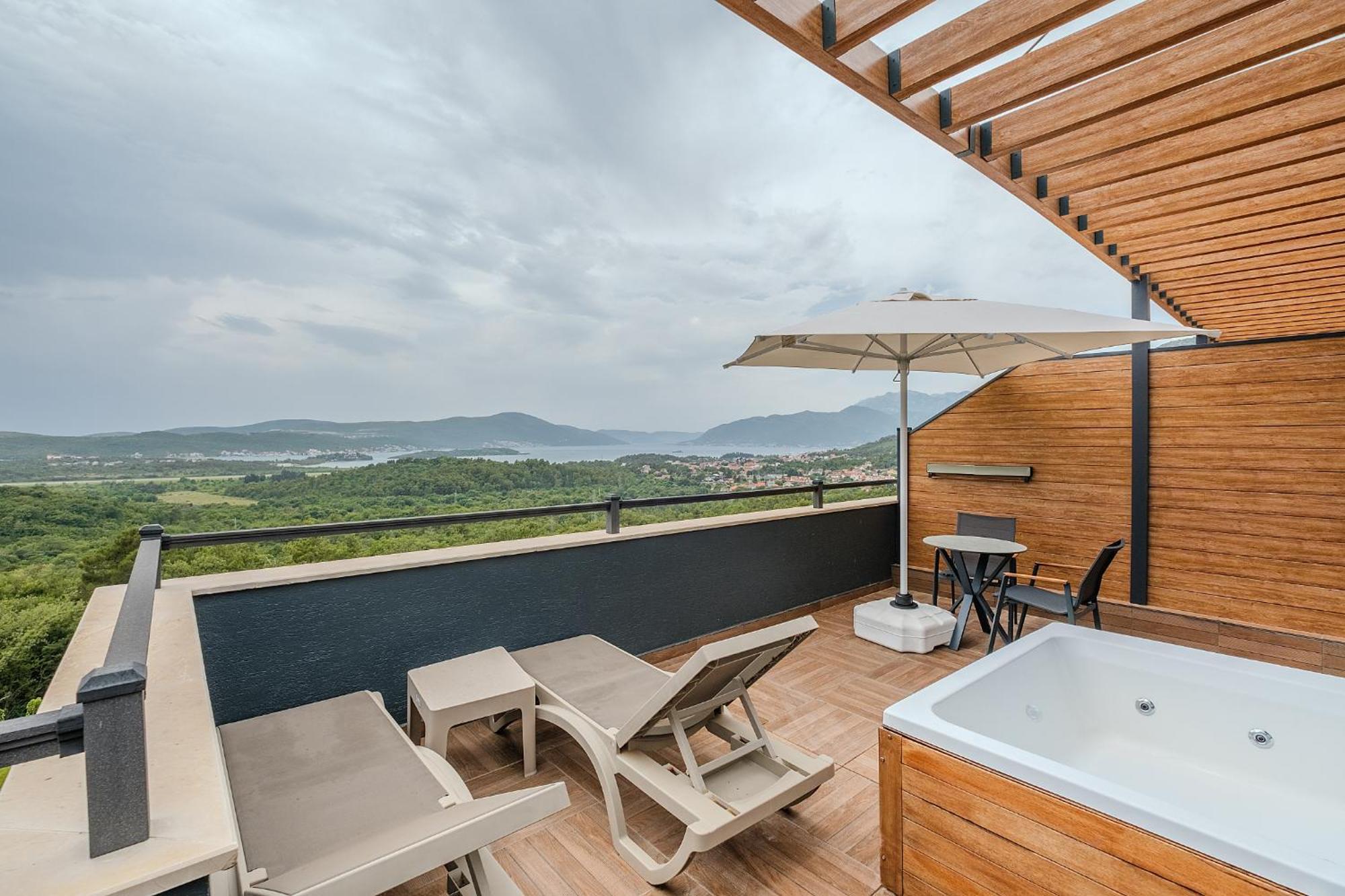 Montenegro Lodge Kavac Bilik gambar Rooftop terrace